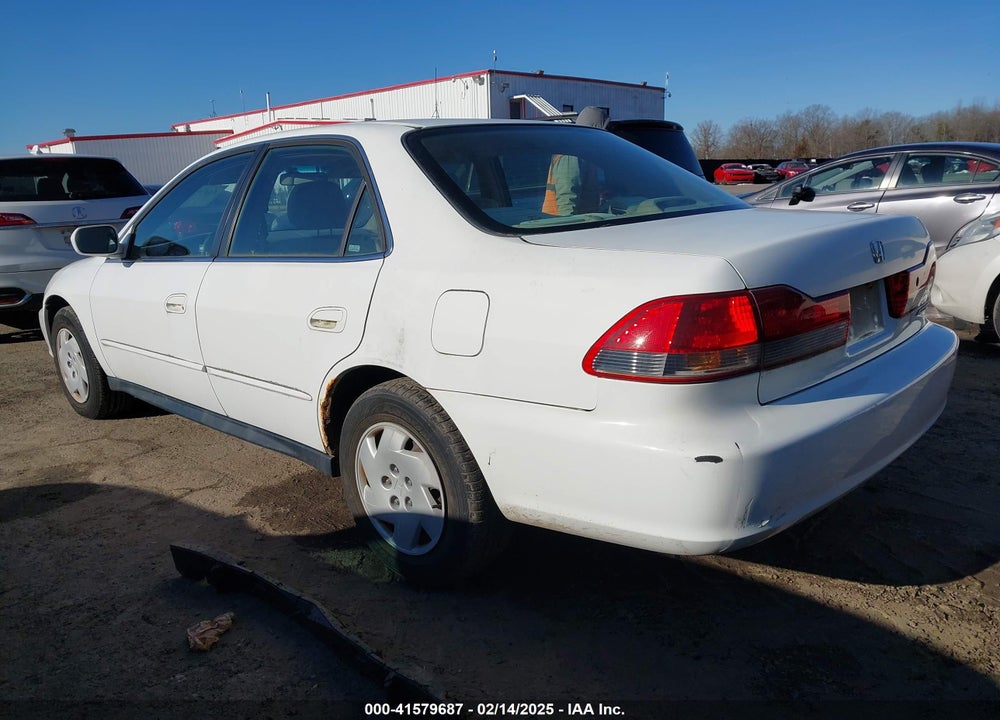 2001 HONDA ACCORD 3.0 LX VIN: 1HGCG16471A011048