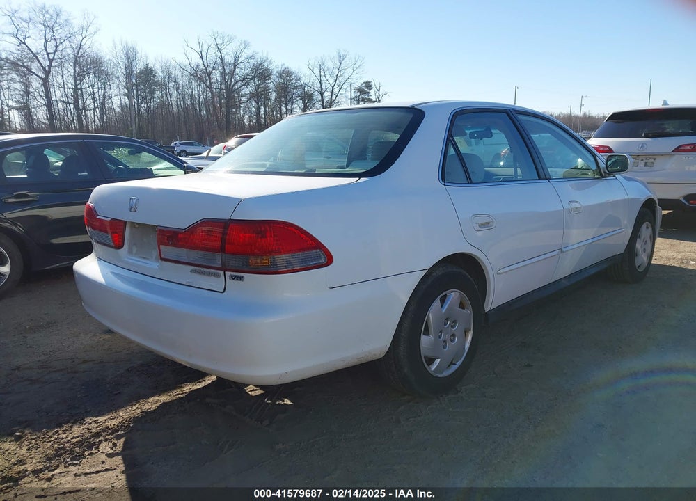 2001 HONDA ACCORD 3.0 LX VIN: 1HGCG16471A011048