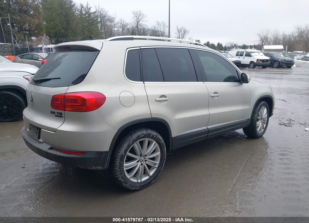2012 VOLKSWAGEN TIGUAN VIN: WVGBV7AX6CW587008