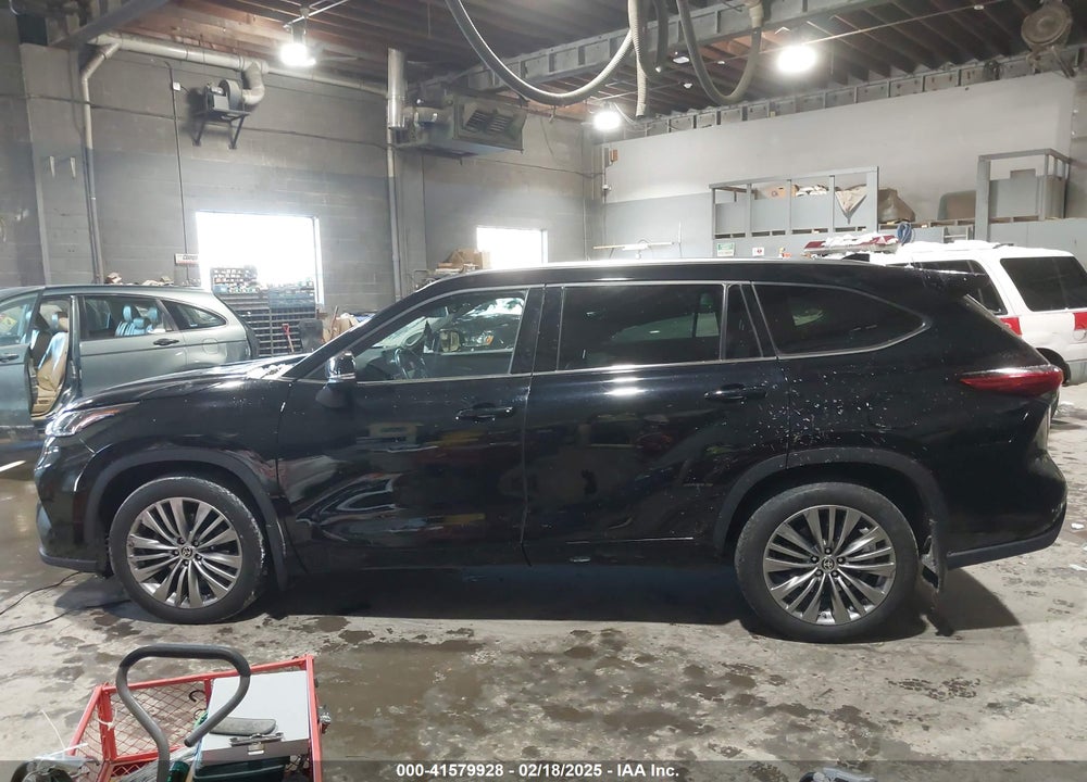 2021 TOYOTA HIGHLANDER VIN: 5TDFZRBH0MS105700
