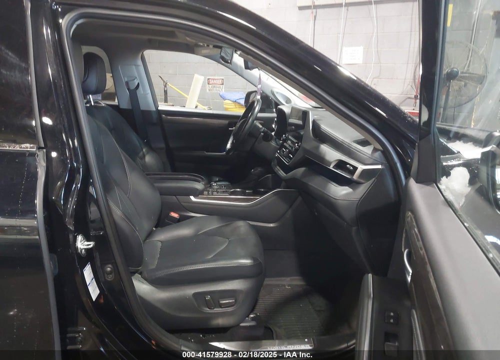 2021 TOYOTA HIGHLANDER VIN: 5TDFZRBH0MS105700