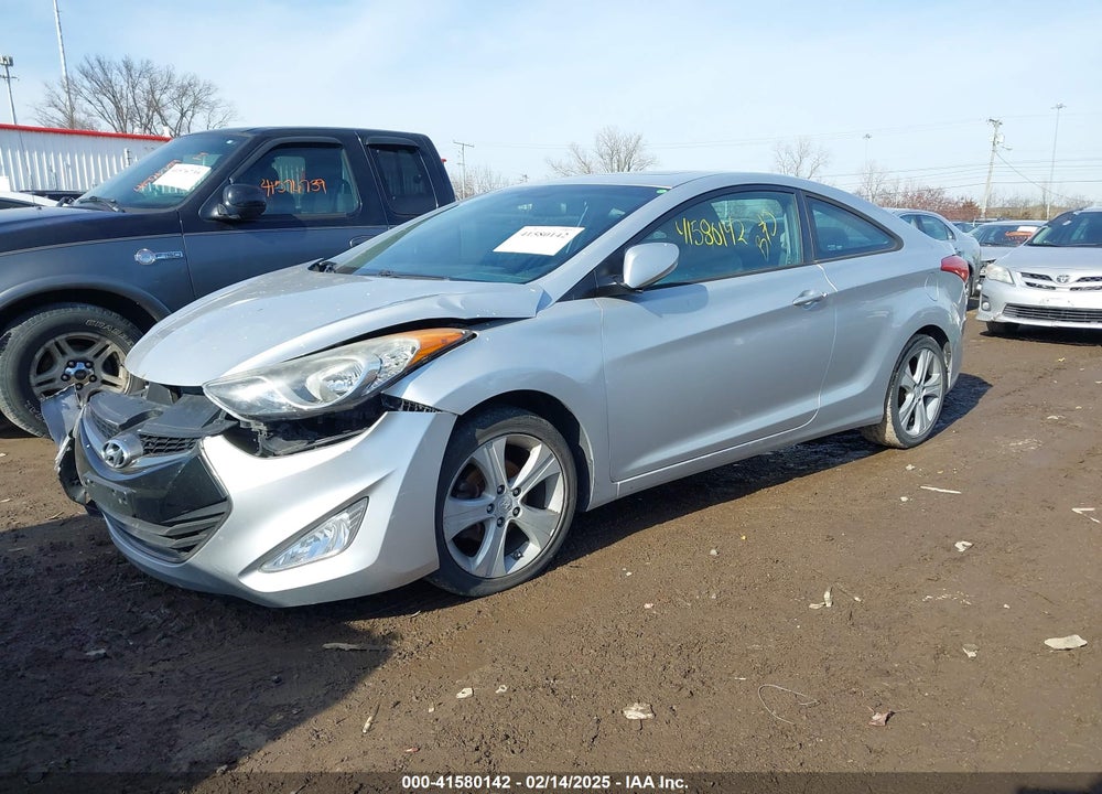 2013 HYUNDAI ELANTRA VIN: KMHDH6AE9DU016425