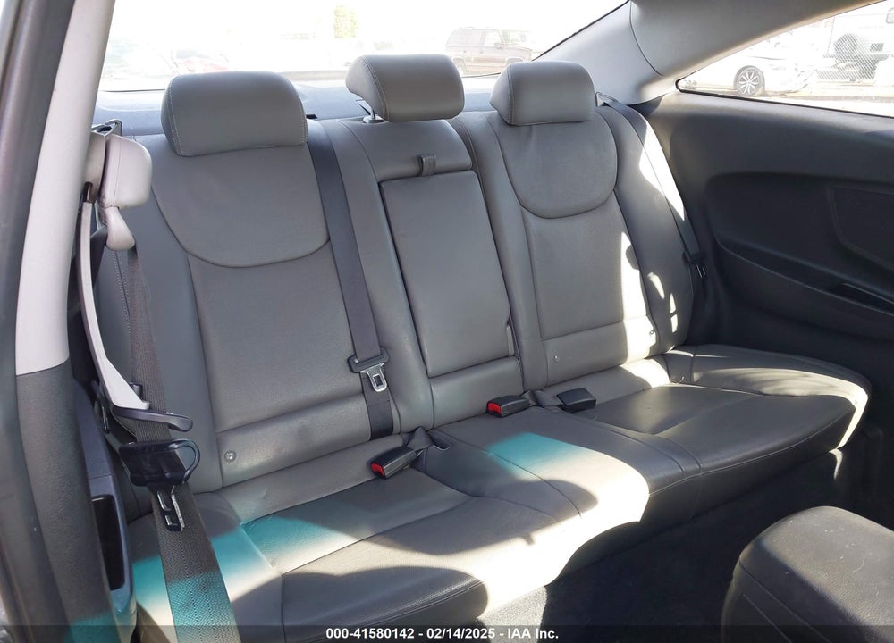 2013 HYUNDAI ELANTRA VIN: KMHDH6AE9DU016425