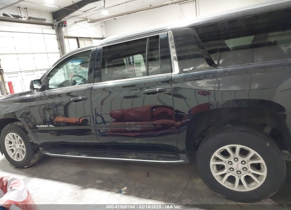 2018 GMC YUKON XL SLT VIN: 1GKS2GKC5JR346324