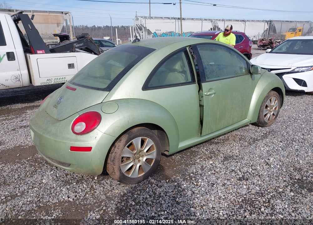 2008 VOLKSWAGEN NEW BEETLE S VIN: 3VWPW31C58M520157