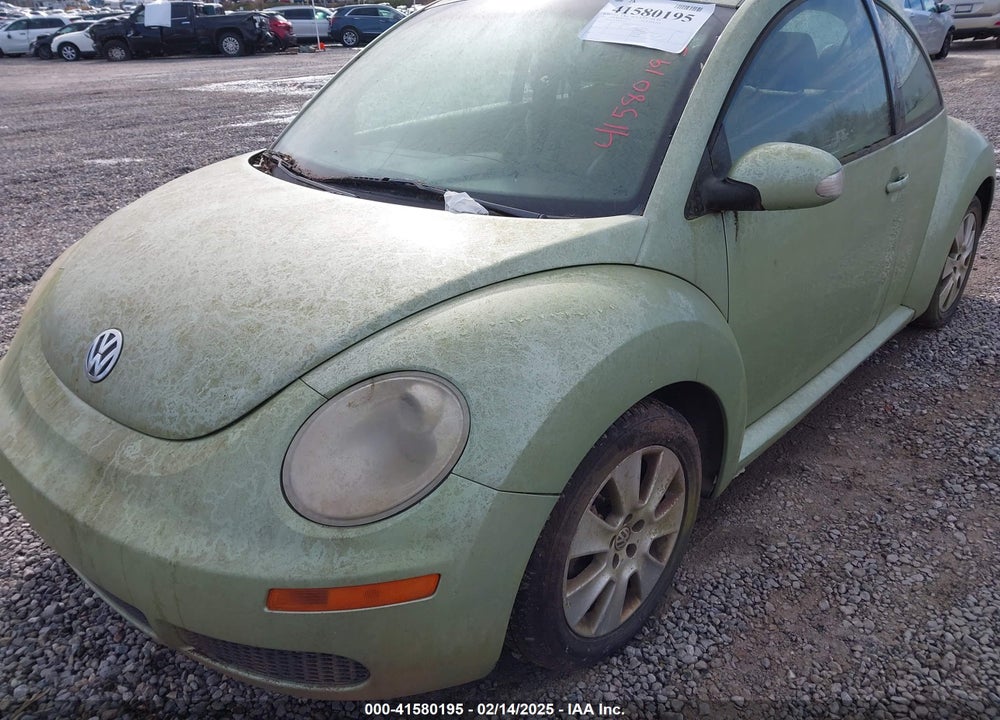 2008 VOLKSWAGEN NEW BEETLE S VIN: 3VWPW31C58M520157