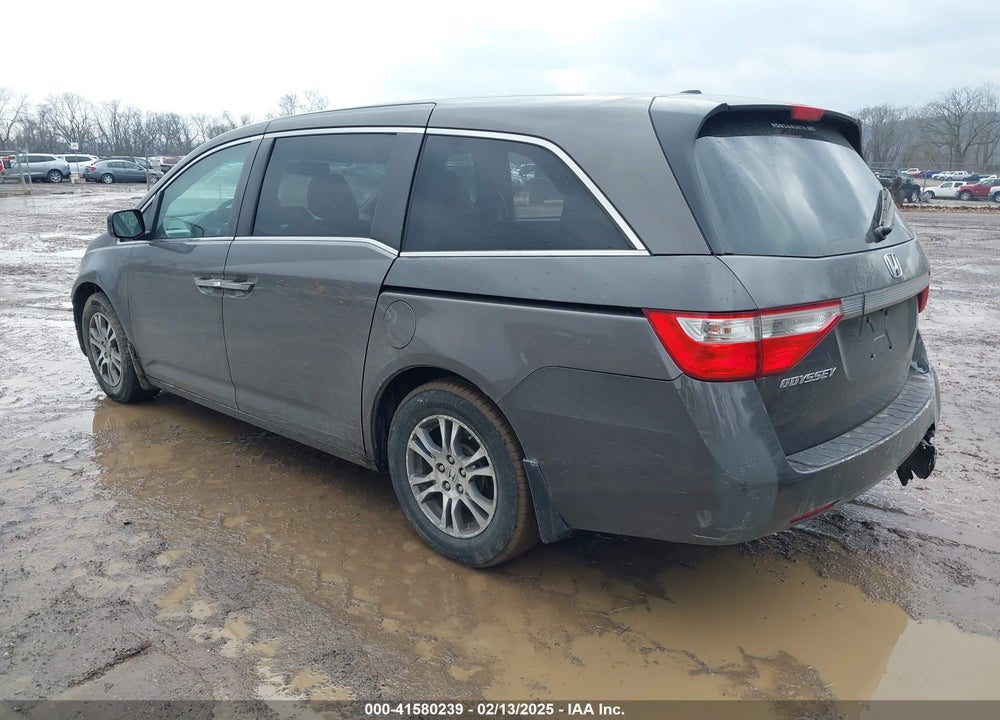 2011 HONDA ODYSSEY EX-L VIN: 5FNRL5H68BB058849