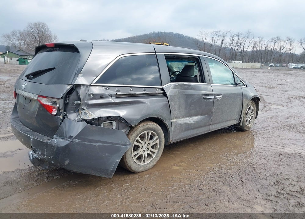 2011 HONDA ODYSSEY EX-L VIN: 5FNRL5H68BB058849