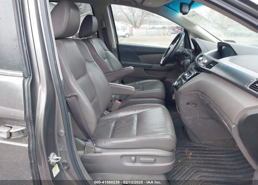 2011 HONDA ODYSSEY EX-L VIN: 5FNRL5H68BB058849