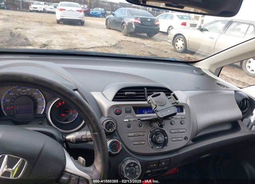 2009 HONDA FIT VIN: JHMGE88469S055901