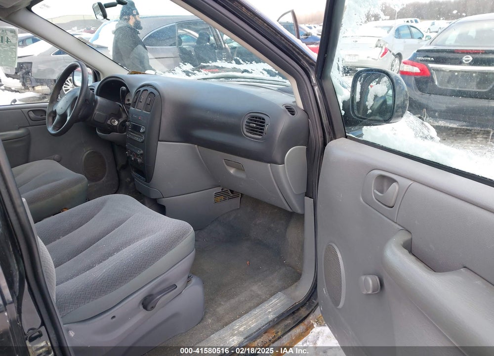 2005 DODGE CARAVAN VIN: 1D4GP25B55B346561