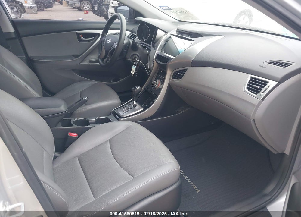 2013 HYUNDAI ELANTRA VIN: KMHDH4AEXDU681760