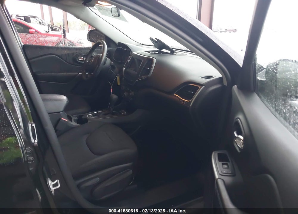 2020 JEEP CHEROKEE LATITUDE FWD VIN: 1C4PJLCB1LD535765