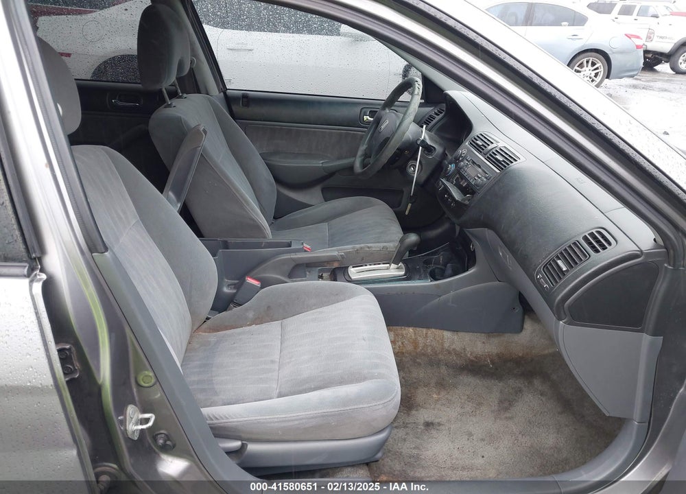 2005 HONDA CIVIC LX VIN: 2HGES16545H525799