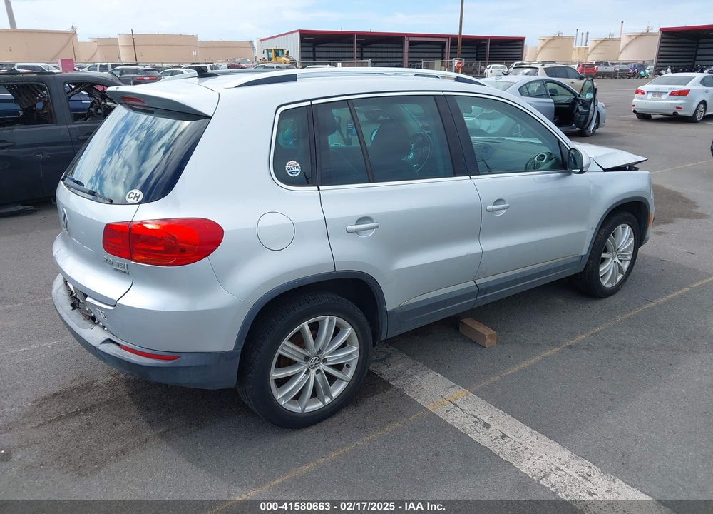 2013 VOLKSWAGEN TIGUAN SE VIN: WVGBV3AX1DW578159