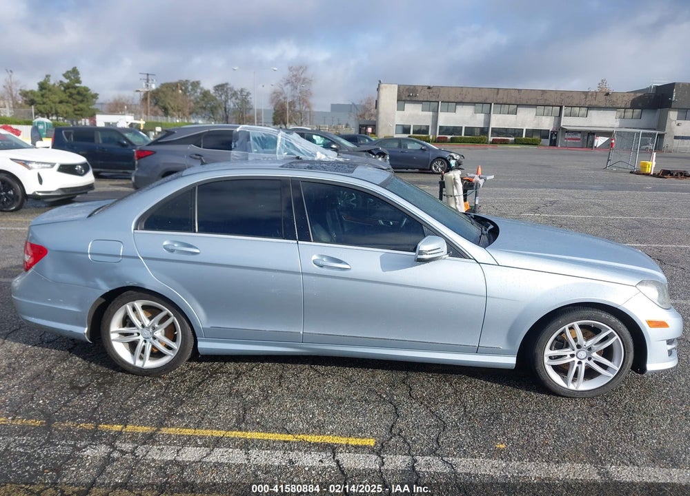 2014 MERCEDES-BENZ C 250 VIN: WDDGF4HBXER305878