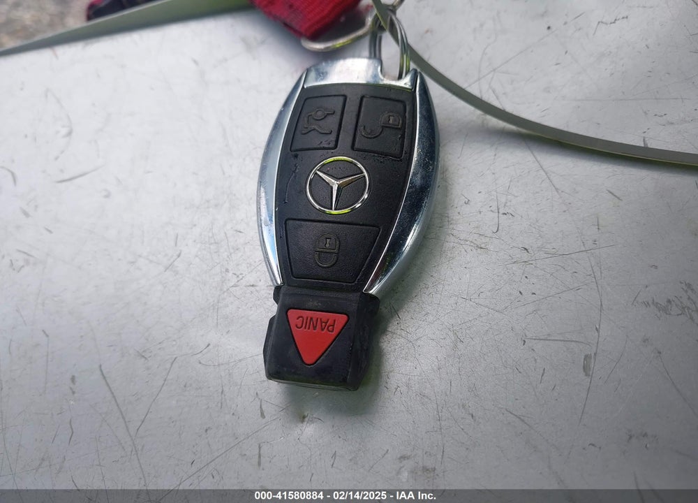 2014 MERCEDES-BENZ C 250 VIN: WDDGF4HBXER305878
