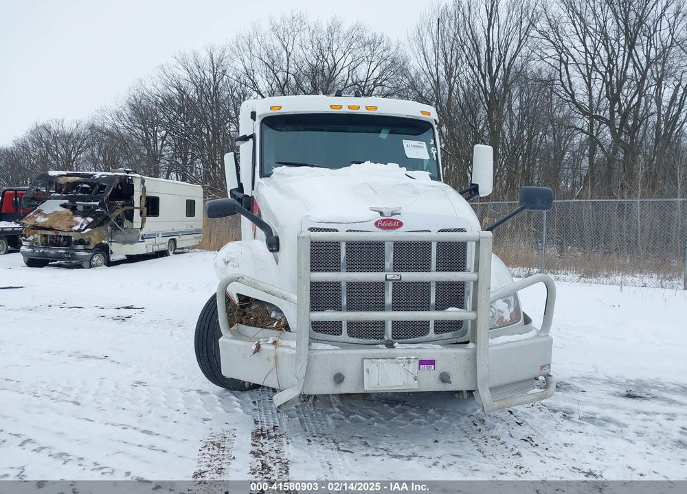 2019 PETERBILT 579 VIN: 1XPBD49X9KD618948