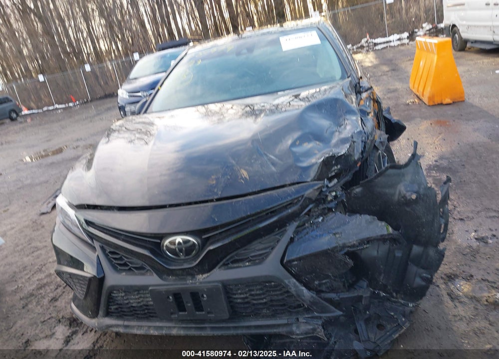 2021 TOYOTA CAMRY VIN: 4T1G11BK9MU042130