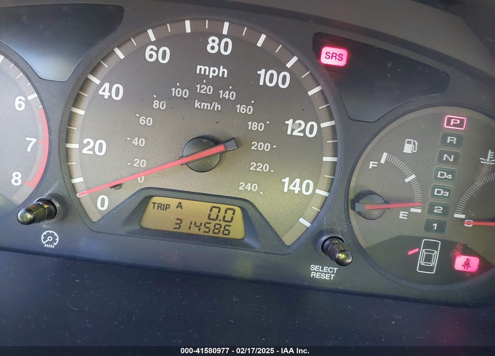 2002 HONDA ACCORD 3.0 EX VIN: 1HGCG225X2A010563
