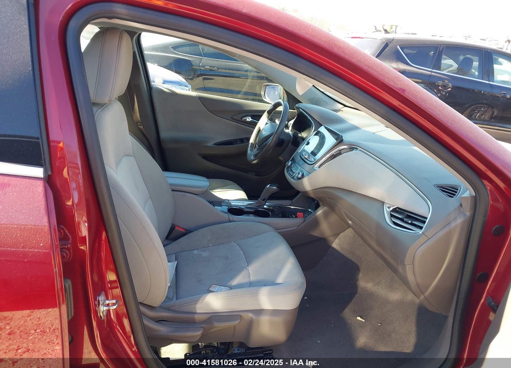 2018 CHEVROLET MALIBU LT VIN: 1G1ZD5ST1JF271933
