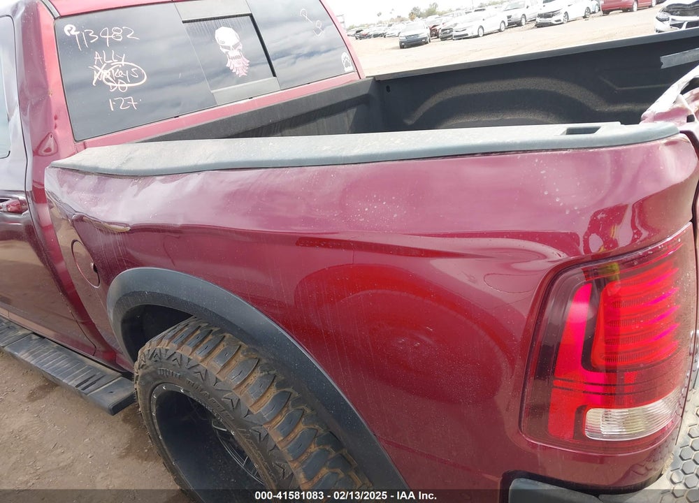 2018 RAM 1500 VIN: 1C6RR7YT2JS113482