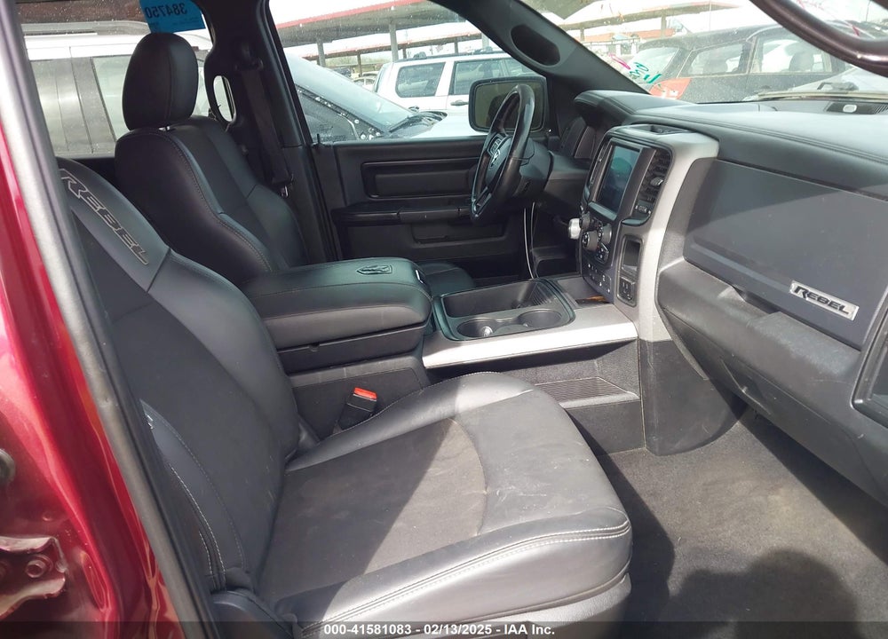 2018 RAM 1500 VIN: 1C6RR7YT2JS113482