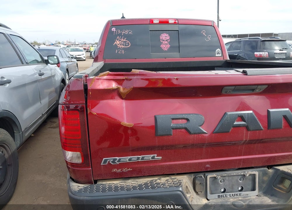 2018 RAM 1500 VIN: 1C6RR7YT2JS113482