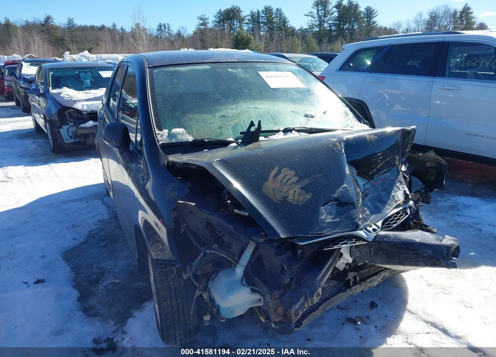 2007 HONDA FIT VIN: JHMGD38617S027444