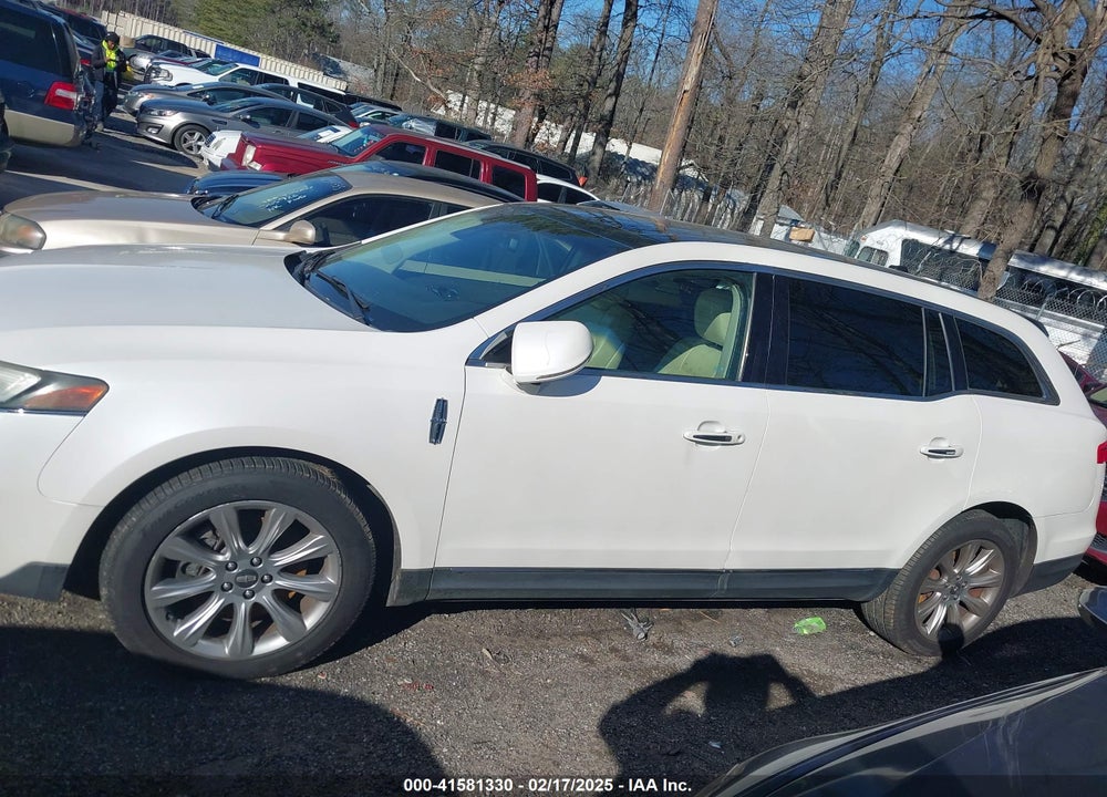 2014 LINCOLN MKT VIN: 2LMHJ5ATXEBL53521
