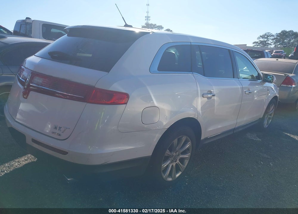 2014 LINCOLN MKT VIN: 2LMHJ5ATXEBL53521