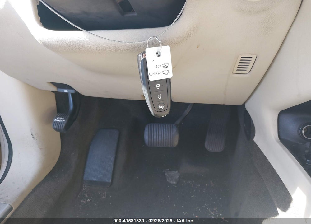 2014 LINCOLN MKT VIN: 2LMHJ5ATXEBL53521