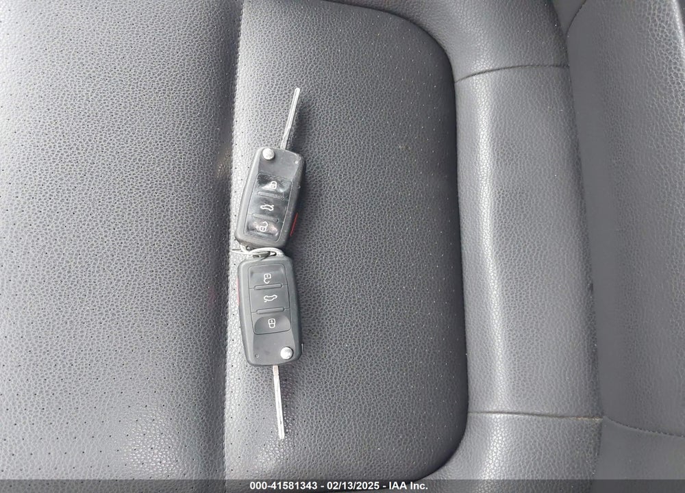 2013 VOLKSWAGEN TIGUAN SE VIN: WVGBV7AX1DW540048