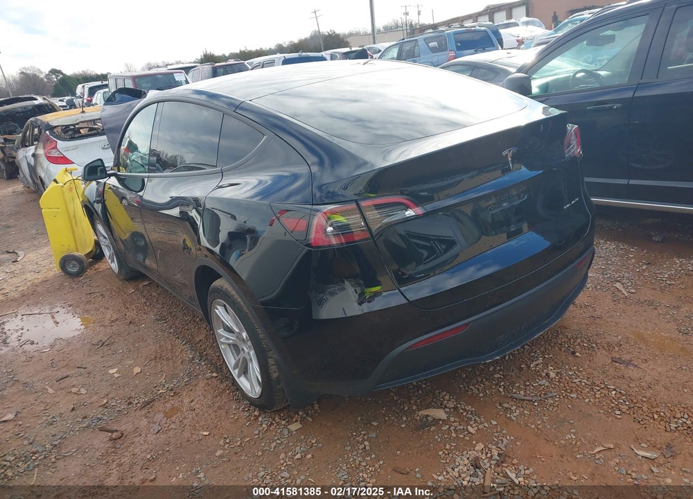 2023 TESLA MODEL Y AWD/LONG RANGE DUAL MOTOR ALL-WHEEL DRIVE VIN: 7SAYGDEE9PF662720