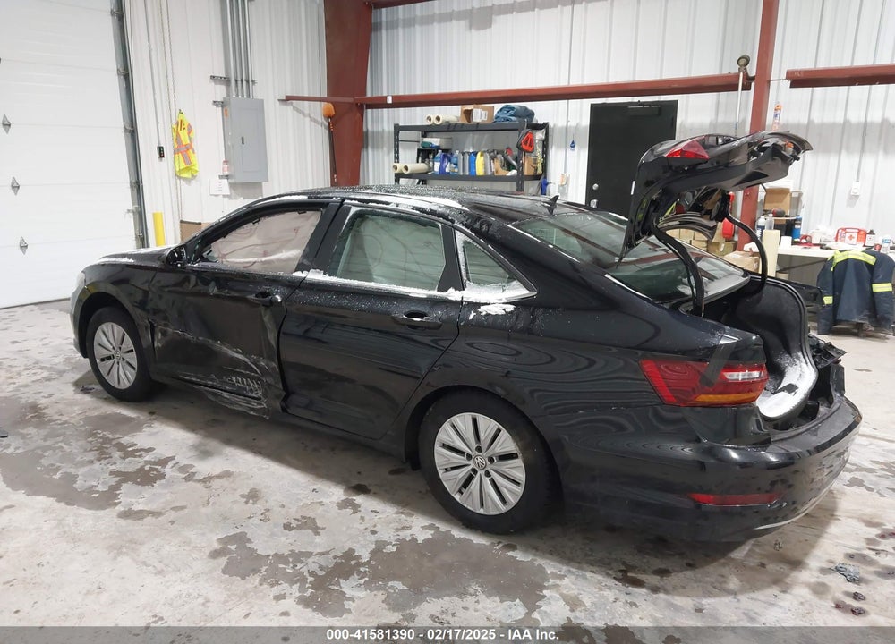 2019 VOLKSWAGEN JETTA VIN: 3VWCB7BU4KM131123