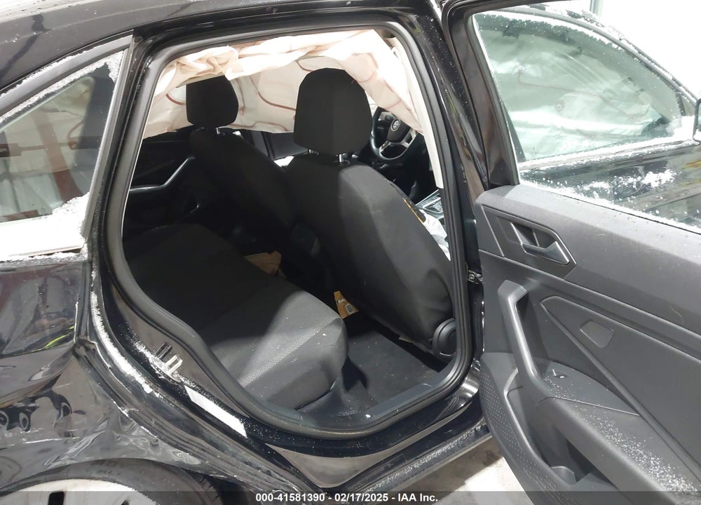 2019 VOLKSWAGEN JETTA VIN: 3VWCB7BU4KM131123