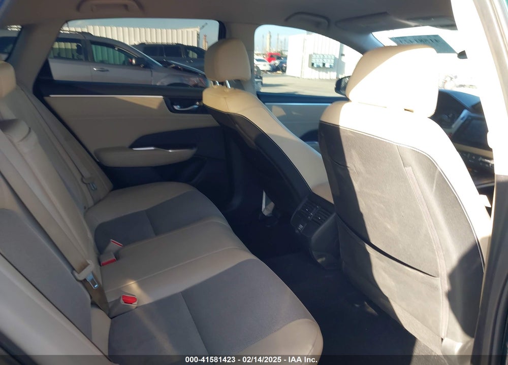 2018 HONDA CLARITY PLUG-IN HYBRID VIN: JHMZC5F15JC020531