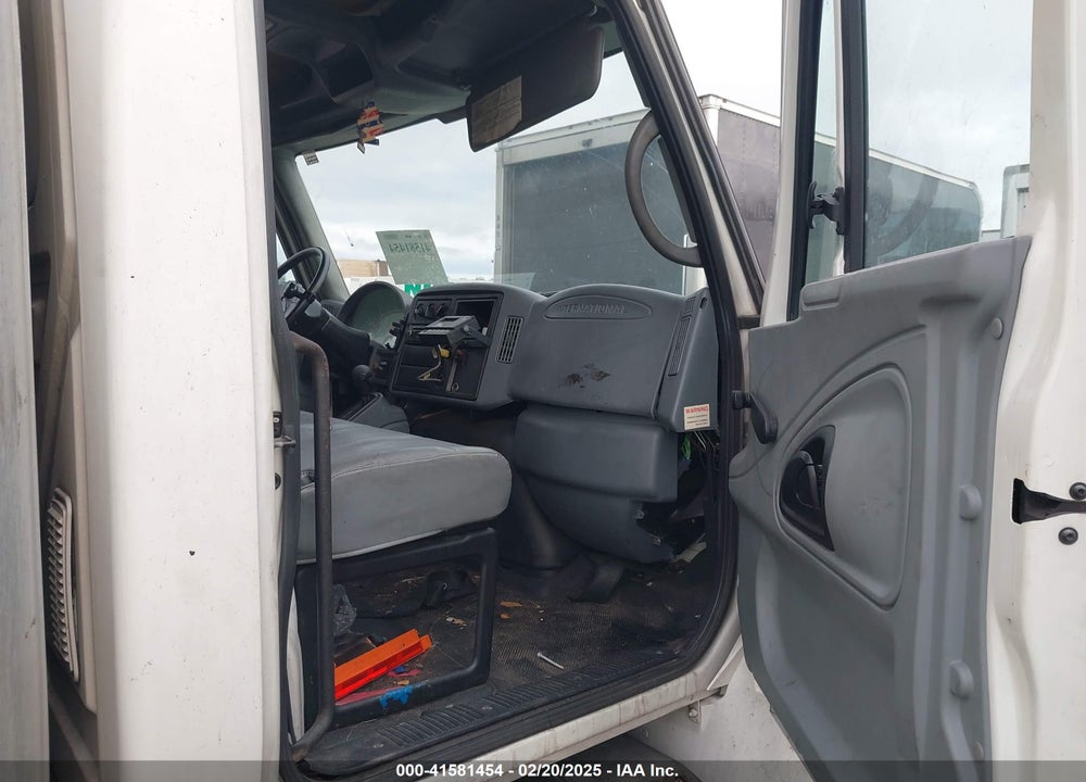 2007 INTERNATIONAL 4000 4300 VIN: 1HTMMAAL07H464781