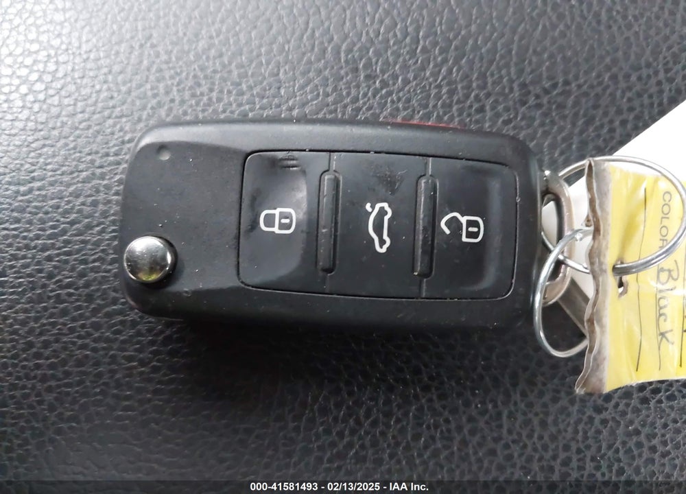 2013 VOLKSWAGEN JETTA VIN: 3VW5A7AJ9DM225309