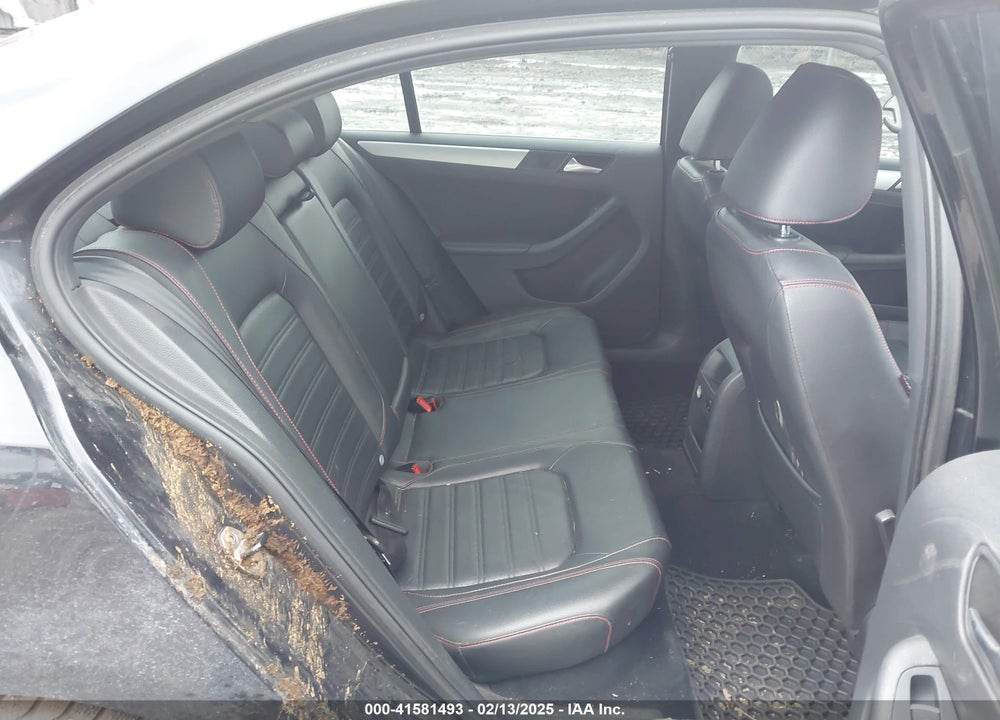 2013 VOLKSWAGEN JETTA VIN: 3VW5A7AJ9DM225309