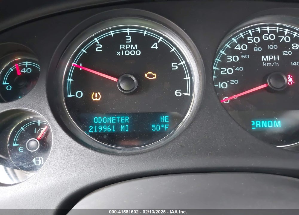 2010 CHEVROLET TAHOE LT VIN: 1GNUKBE04AR278209