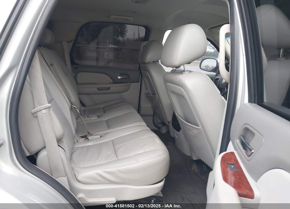 2010 CHEVROLET TAHOE LT VIN: 1GNUKBE04AR278209