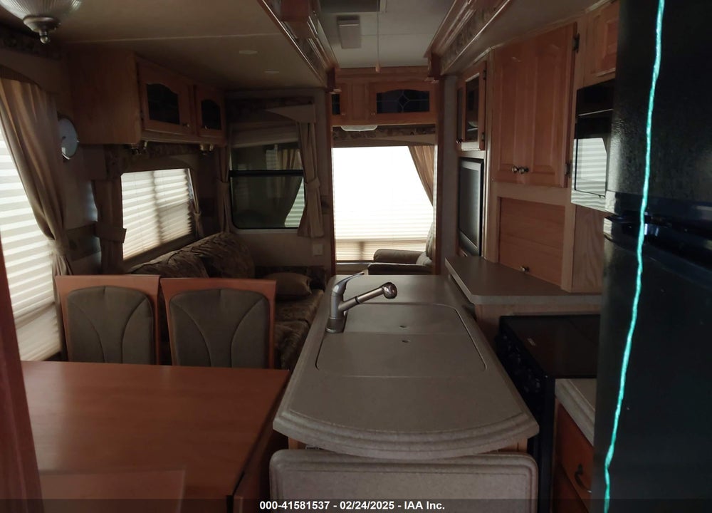 2007 FOREST RIVER CEDAR CREEK VIN: 4X4FCRH287S198945