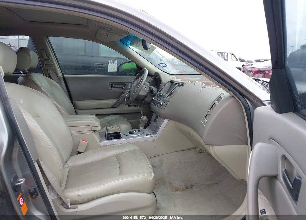 2004 INFINITI FX45 VIN: JNRBS08W74X402851