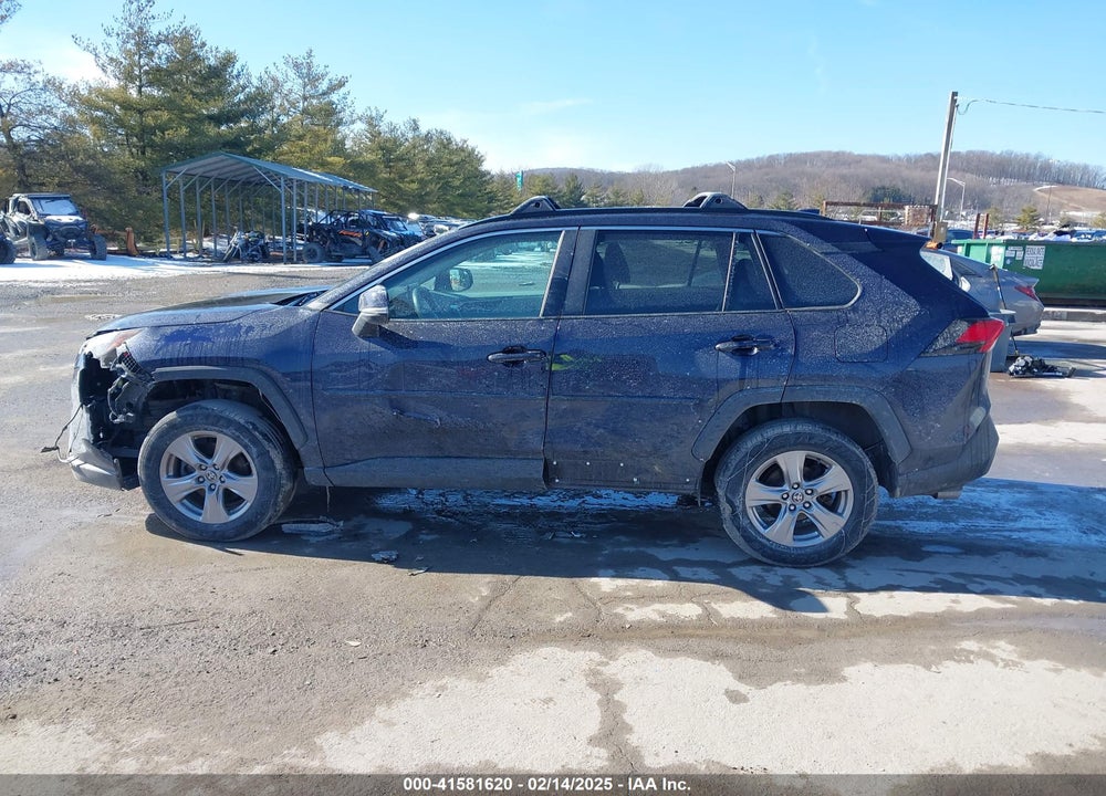 2022 TOYOTA RAV4 VIN: 2T3P1RFV4NW260181