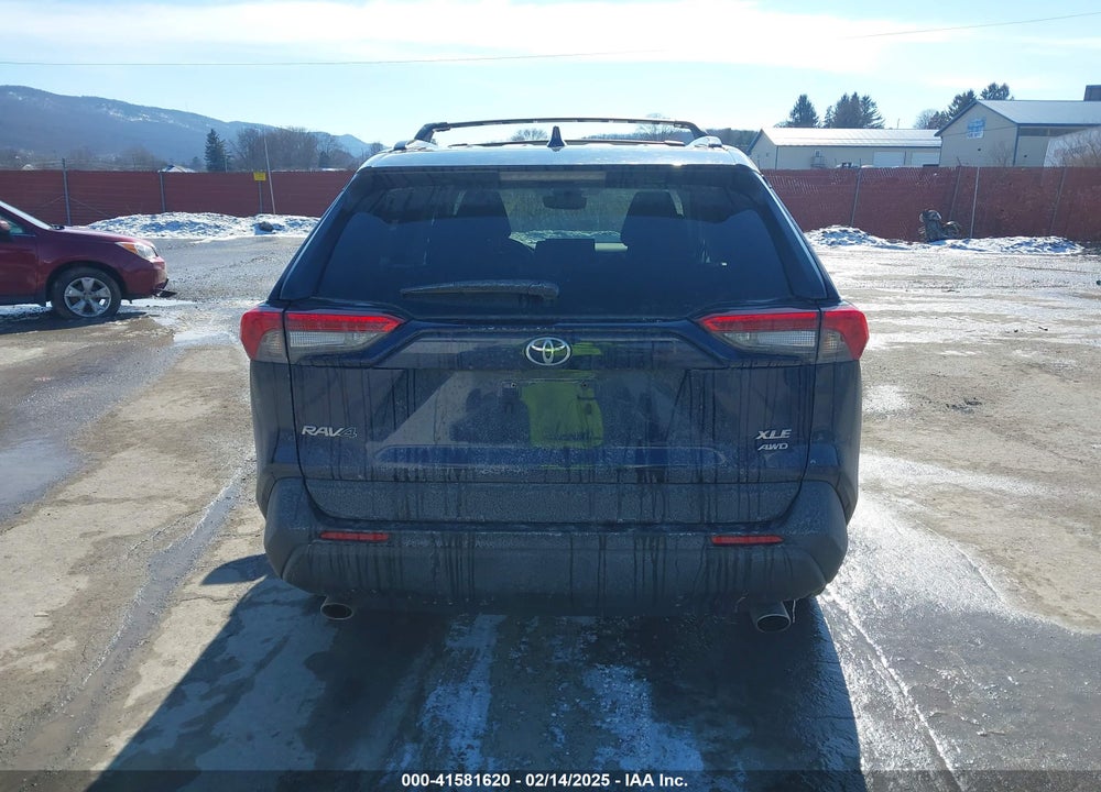 2022 TOYOTA RAV4 VIN: 2T3P1RFV4NW260181