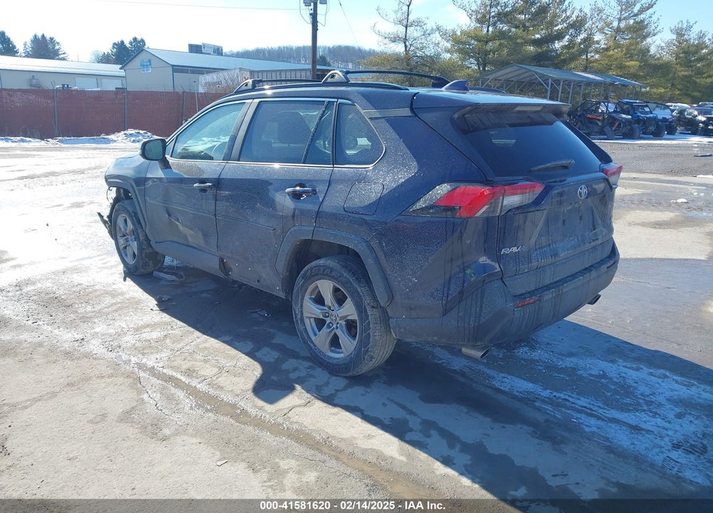 2022 TOYOTA RAV4 VIN: 2T3P1RFV4NW260181