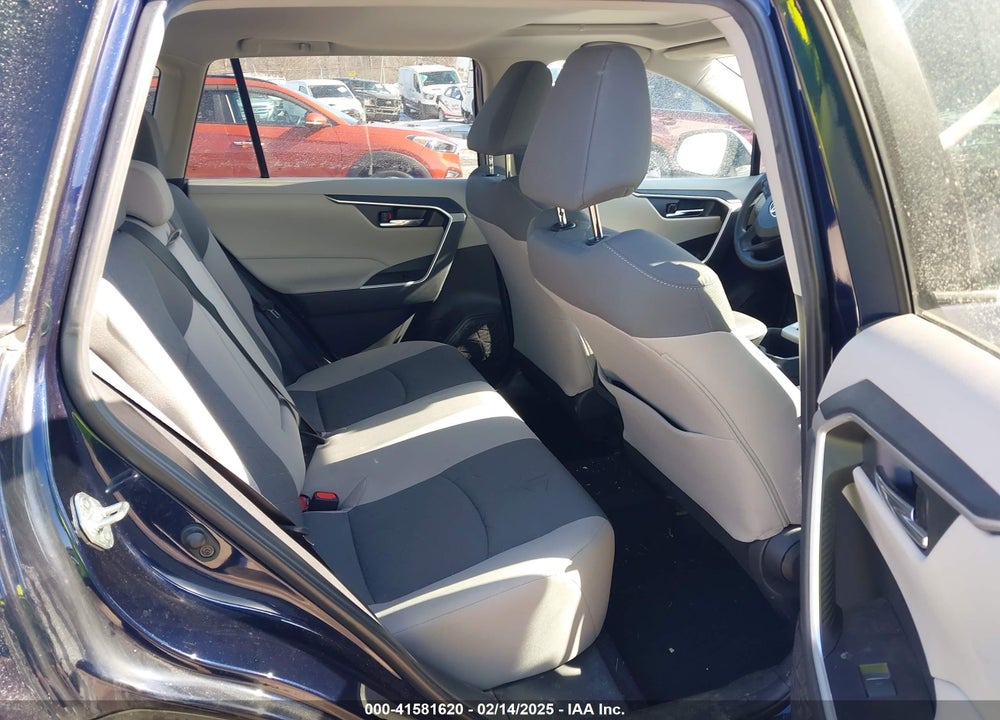 2022 TOYOTA RAV4 VIN: 2T3P1RFV4NW260181