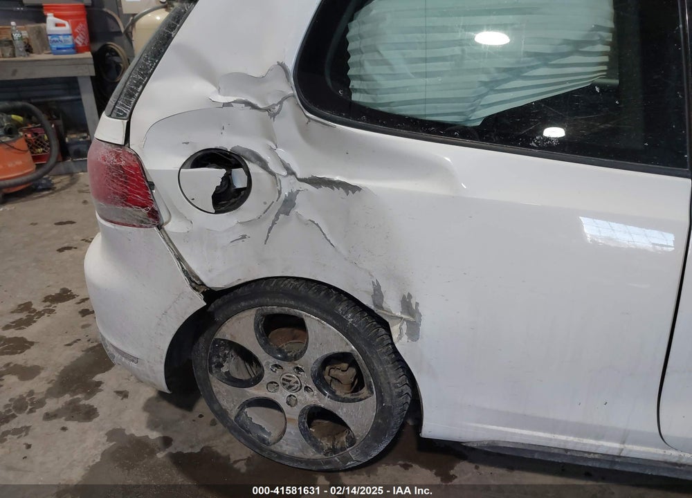 2012 VOLKSWAGEN GTI VIN: WVWFD7AJ7CW231588