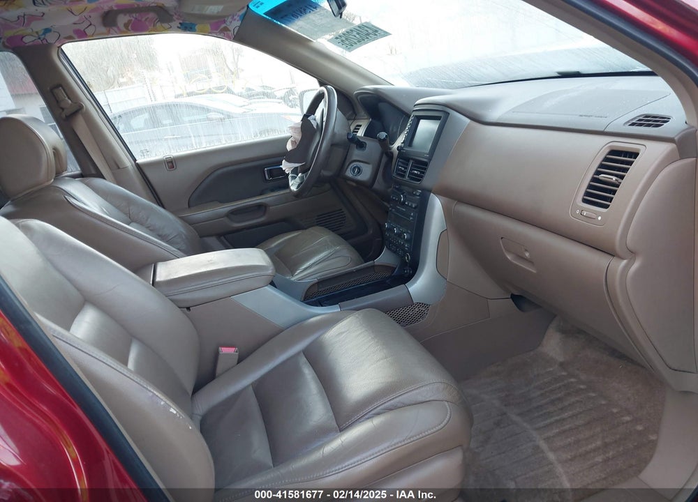 2006 HONDA PILOT EX-L VIN: 5FNYF28726B044736
